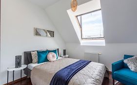 Deluxe Central Quentin Apartment 3Bedrm, 2Bathrm