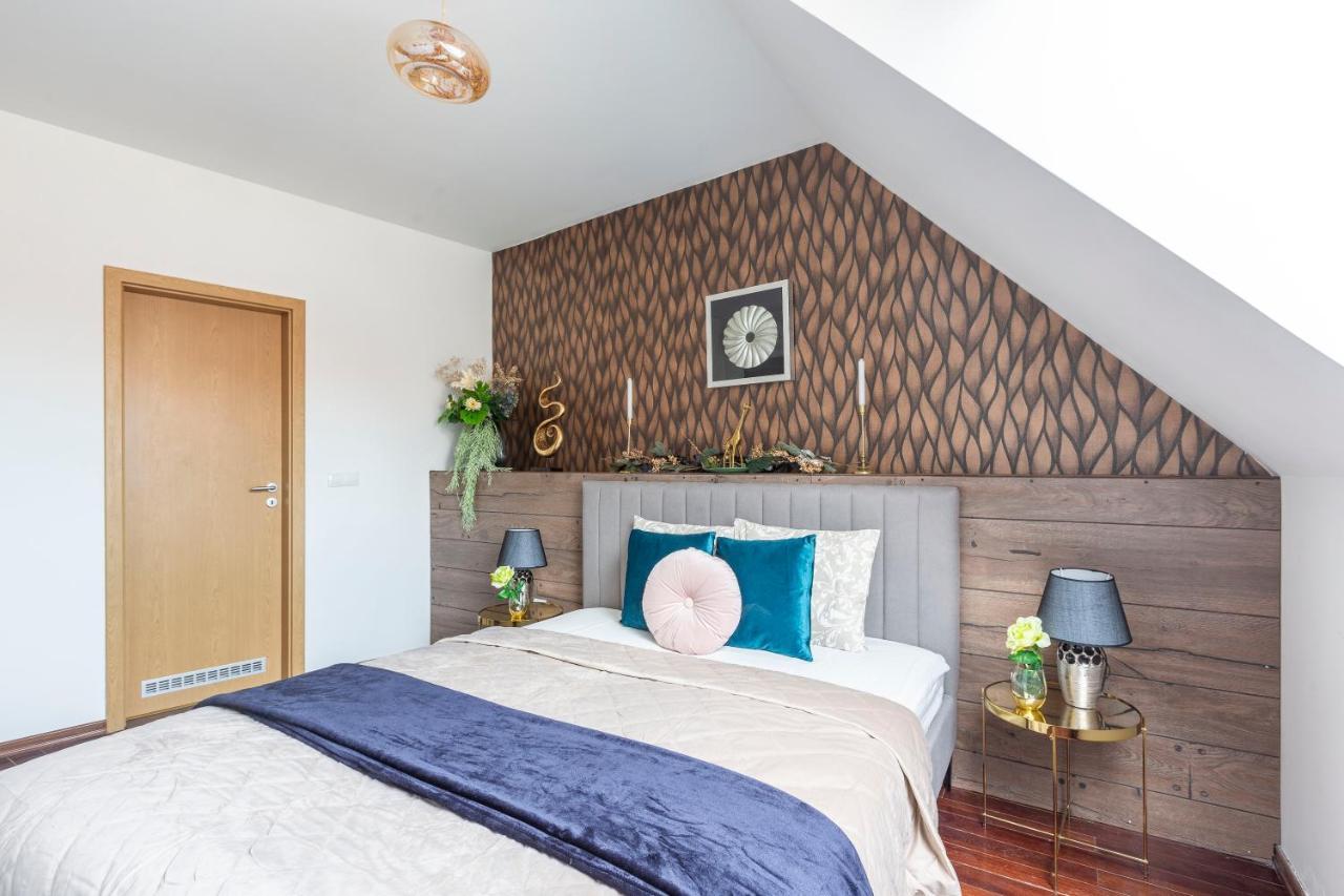 Deluxe Central Quentin Apartment 3Bedrm, 2Bathrm Budapest Esterno foto