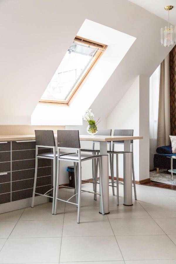 Deluxe Central Quentin Apartment 3Bedrm, 2Bathrm Budapest Esterno foto